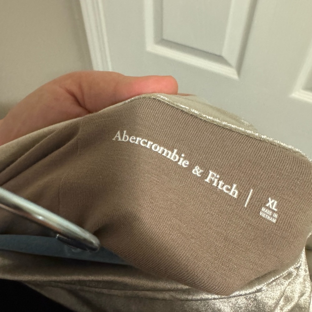 Abercrombie & Fitch Paloma Velvet Top - Picture 4 of 7